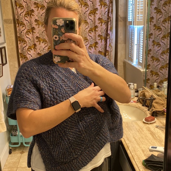 Universal Threads Chunky Knit Blue Shrug with Pockets, One Size Fits Most - Picture 9 of 9